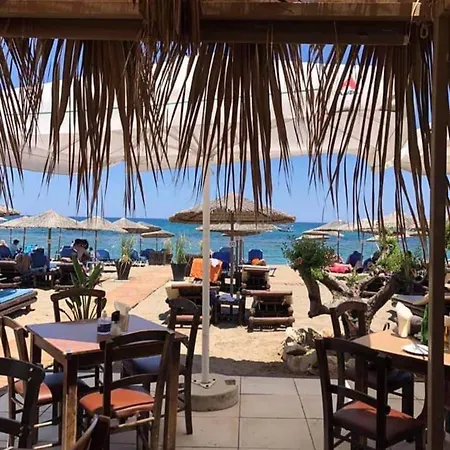 Troulis Seaside شقة فندقية