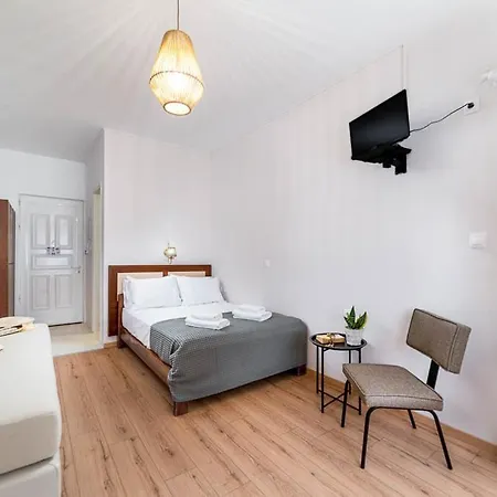 Troulis Seaside شقة فندقية 3*