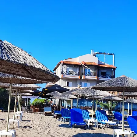 Troulis Seaside شقة فندقية 3*