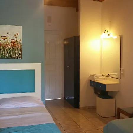 Troulis Seaside Apartmanhotel 3*