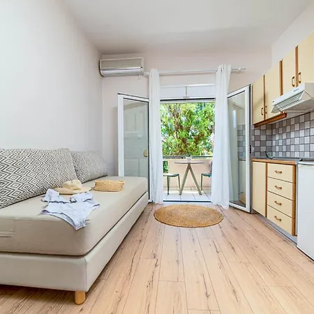 Hotel apartamentowy Troulis Seaside 3*