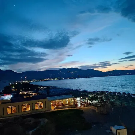 Hotel apartamentowy Troulis Seaside